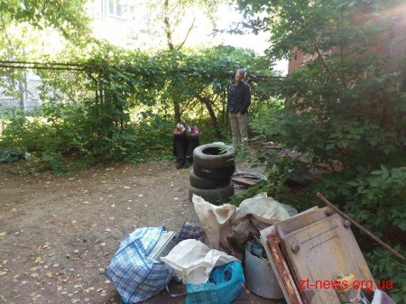 Патрульні затримали крадіїв неподалік від місця вчинення злочину
