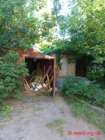 Патрульні затримали крадіїв неподалік від місця вчинення злочину