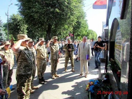 Бійці 30-ї бригади вперше за три роки повернулися додому у повному складі
