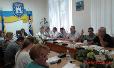 На виконкомі міської ради комунальники звітували про минулий опалювальний сезон