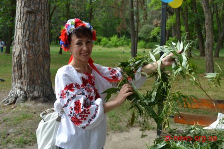Тисячі житомирян прийшли подивитись на дійство організоване до свята Івана Купала
