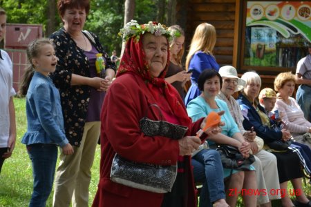 Тисячі житомирян прийшли подивитись на дійство організоване до свята Івана Купала
