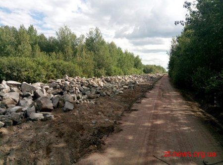 Підрядники повністю розібрали дорожнє покриття поблизу Житомира