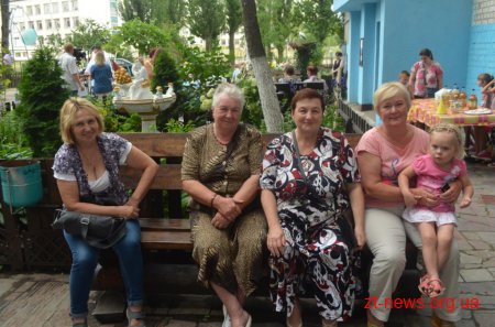 Мешканці будинку №103 по вулиці Шевченка відсвяткували 10-річчя з дня реєстрації свого ОСББ