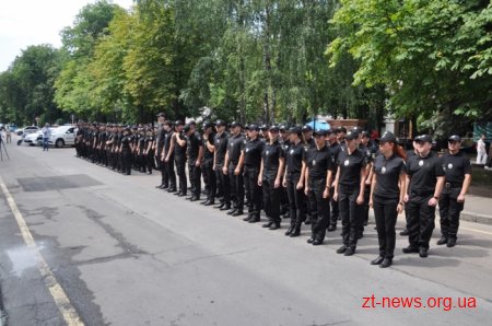 87 дільничних офіцерів та працівників кримінальної поліції склали присягу