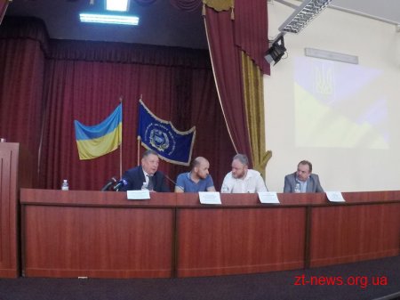 У Житомирі лікарі області поспілкувалися із заступником Міністра