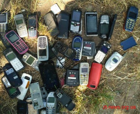 Під час обшуку в оселі житомирянина виявили снаряди, патрони та наркотики