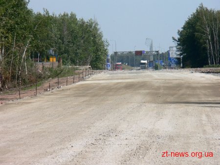 Поблизу Житомира тривають роботи з капітального ремонту шляху Т-06-14 Глибочиця-Станишівка