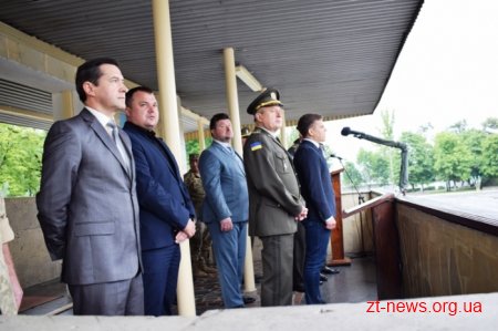 У Житомирському військовому інституті 19 молодих лейтенантів отримали дипломи магістрів