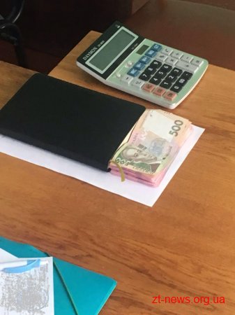 На Житомирщині на хабарі затримано голову сільської ради