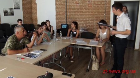 У Житомирі було зірвано тренінг для молоді "Інструменти участі та впливу на прийняття рішень"