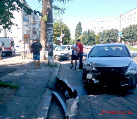 У Житомирі унаслідок ДТП постраждало 2 людей