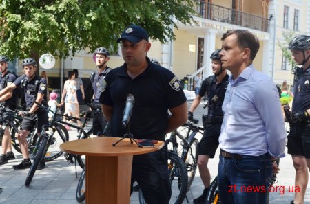 Житомирські копи пересіли на велосипеди