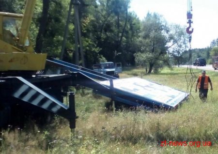 На трасі під Житомиром демонтовано вісім незаконно розміщених білбордів