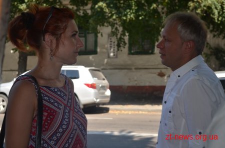 На будинку колишнього Дворянського зібрання відкрили дошку Першому Незалежному українському театру