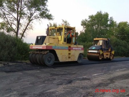 Ремонтні роботи на автодорозі Н-03 Житомир-Чернівці ведуться навіть у вихідні дні