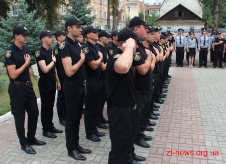У Житомирі поліцейські слідчі склали присягу
