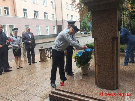 У Житомирі вшанували пам’ять правоохоронців, які загинули під час виконання службового обов’язку