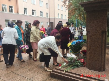 У Житомирі вшанували пам’ять правоохоронців, які загинули під час виконання службового обов’язку
