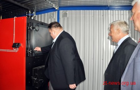 Голова ОДА оглянув школу в Любарському районі до реконструкції