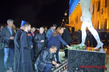 У Житомирі відкрили пам’ятник Героям Небесної Сотні