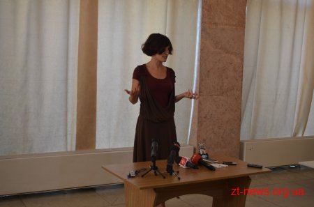 У Житомирі відкрили виставку «IN PROGRESS. Дрес-код України доби Незалежності»