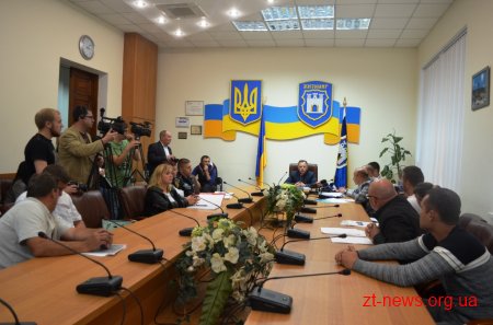 У міській раді відбулась друга робоча нарад щодо будівництва АЗС на проспекті Незалежності