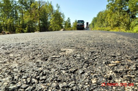 Ігор Гундич перевірив, як ремонтують дорогу Васьковичі – Шепетівка