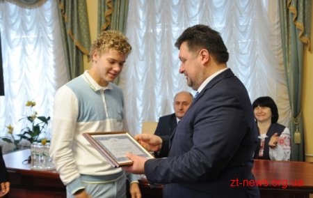 Спортсмени Житомирщини отримали відзнаки до Дня фізичної культури і спорту