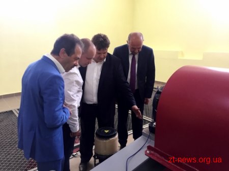У Баранівці відкрили малу гідроелектростанцію
