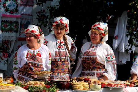 У Коростені відбувся ІХ Міжнародний фестиваль дерунів