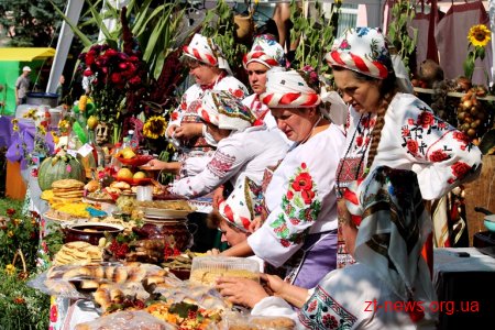 У Коростені відбувся ІХ Міжнародний фестиваль дерунів