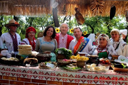 У Коростені відбувся ІХ Міжнародний фестиваль дерунів