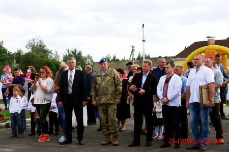 У селі Садки відкрили пам’ятний знак «Героям, захисникам України»