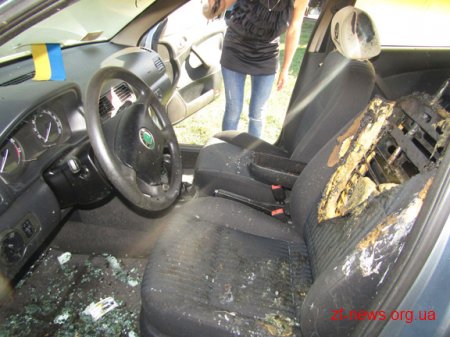 У Коростені чоловік підпалив 3 автомобілі
