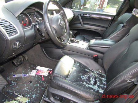 У Коростені чоловік підпалив 3 автомобілі