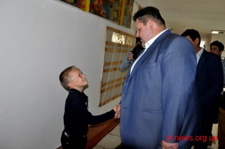 Ігор Гундич оглянув хід робіт з термосанації Романівської гімназії