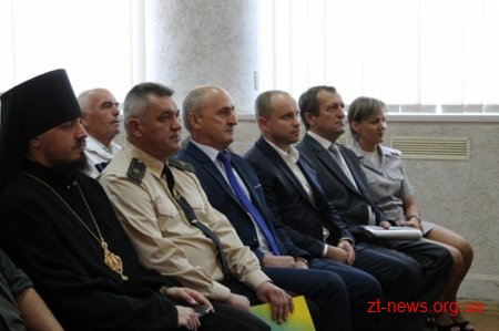 Близько тридцяти рятувальників області отримали відзнаки та нагороди