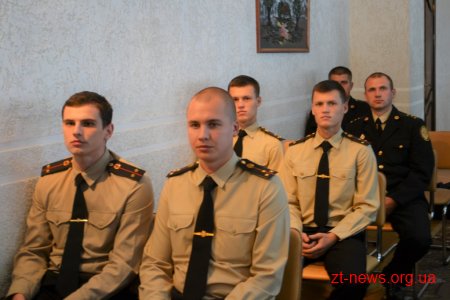 Близько тридцяти рятувальників області отримали відзнаки та нагороди