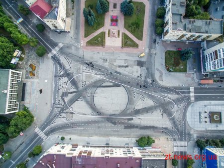 На майдані Соборному знову будуть наносити розмітку