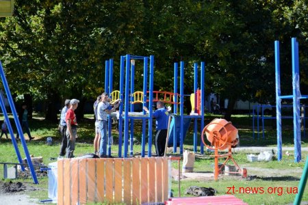 У Житомирі в рамках проекту бюджет участі встановлюють майданчик для занять Street work out»