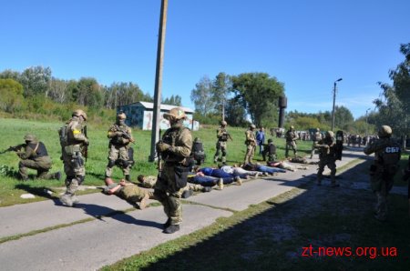 На Житомирщині СБУ провела масштабні антитерористичні навчання