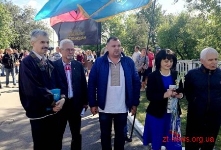 «Олевська республіка» стартувала з вшанування пам’яті відомого земляка