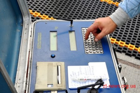 Голова Укртрансбезпеки оглянув роботу габаритно-ваговою комплексу на трасі Київ-Ковель