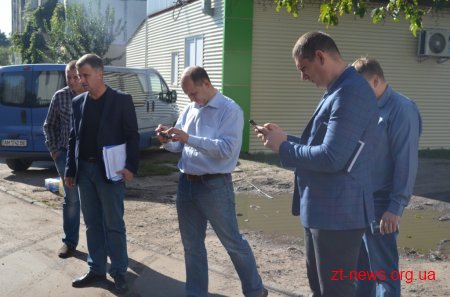 У Житомирі комісія здійснила перший відбір зразків асфальту