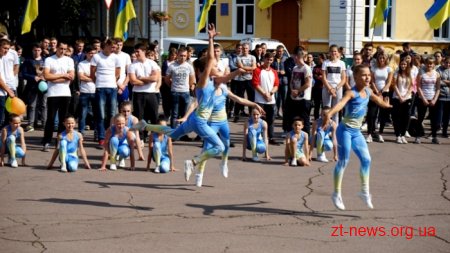 Житомирська молодь долучилася до всеукраїнського флешмобу, присвяченого Дню студентського спорту