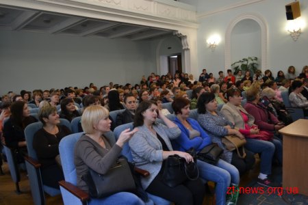 Медпрацівники перекрили вулицю Велику Бердичівську