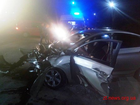 У Житомирі водій Hyundai не пропустив Renault