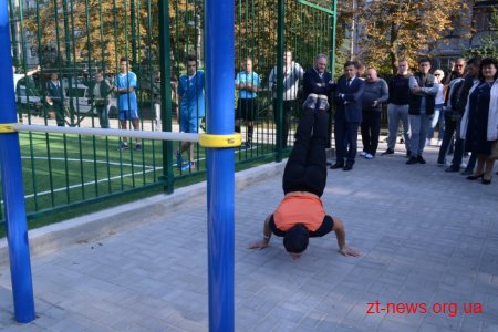 У Житомирі відкрили новий спортмайданчик