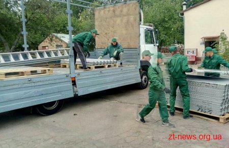 У Бердичівському районі 8 бригад замінюють шифер